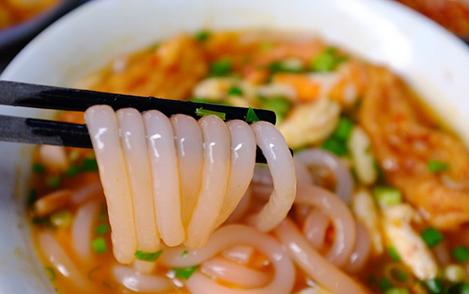 banh canh noodle vietnamese